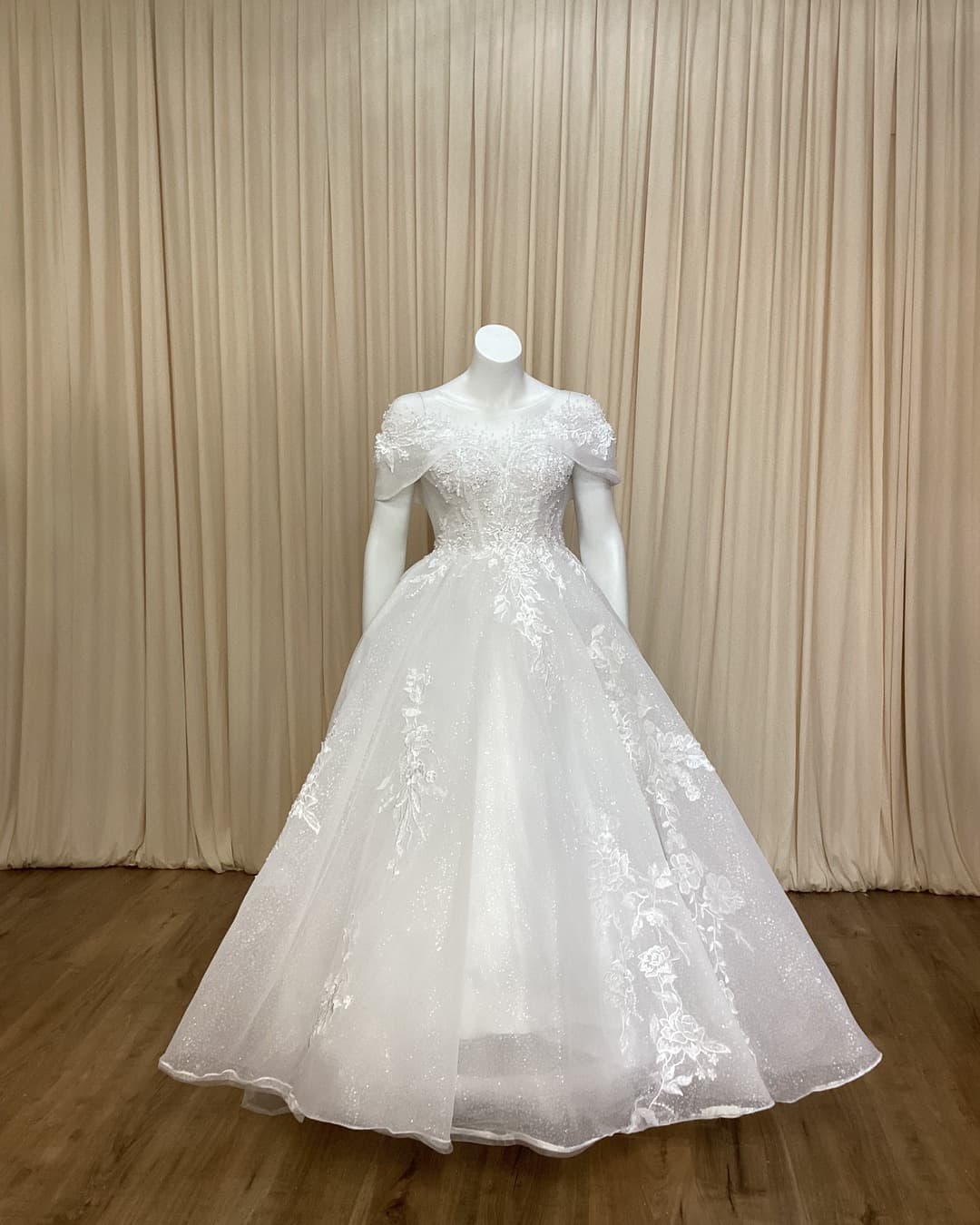 A-line wedding dress