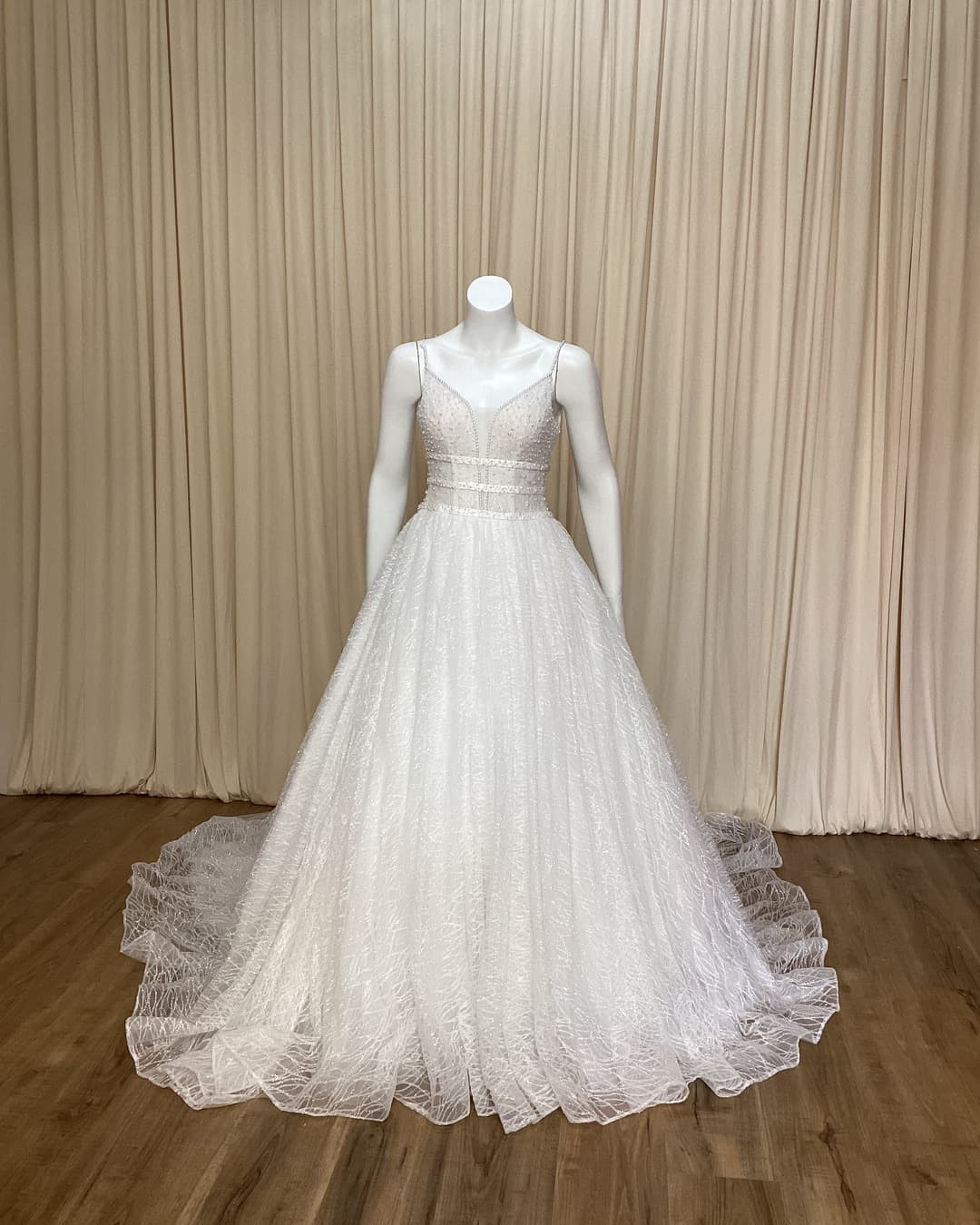 Ball Gown Wedding Dress 17