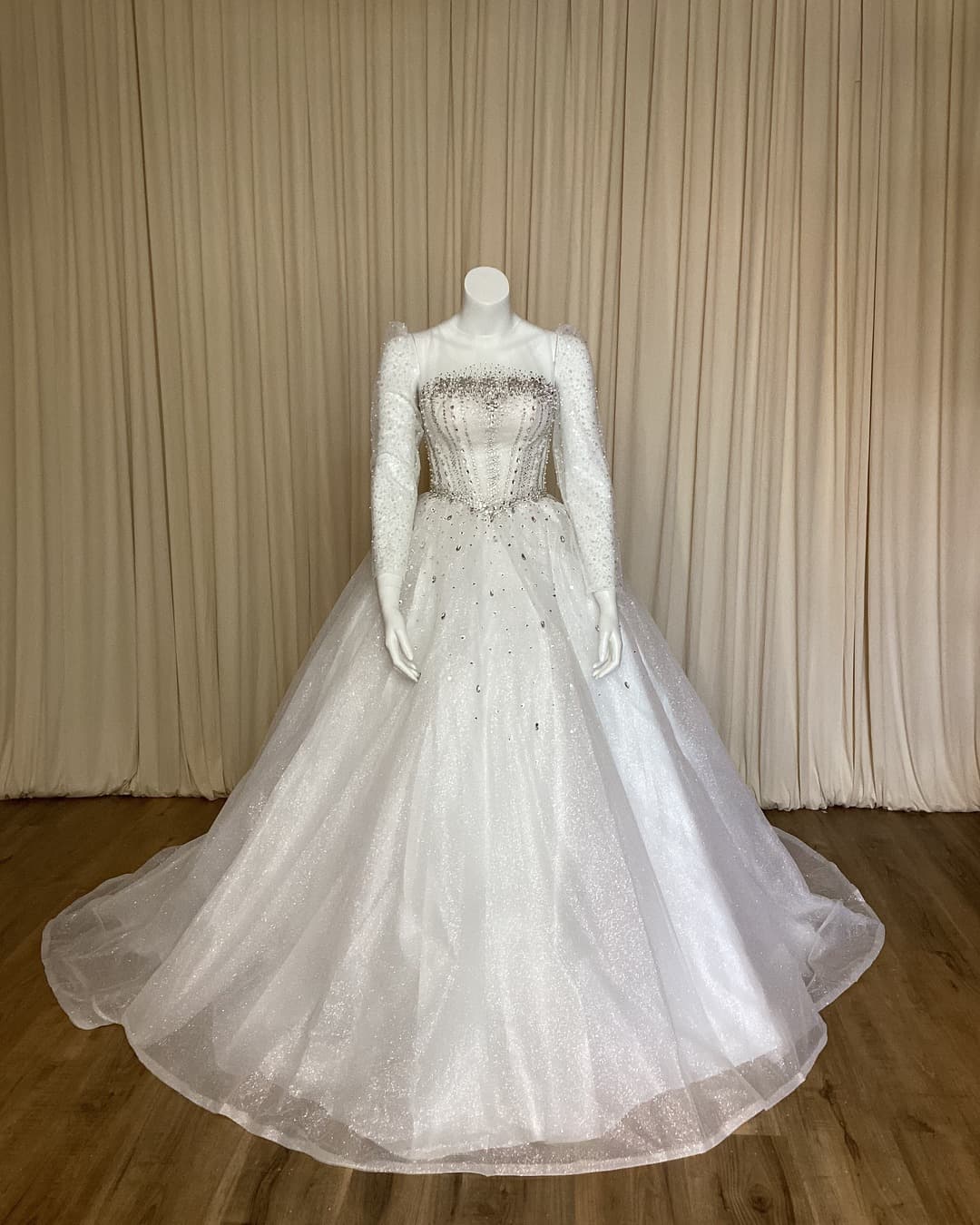 Ball Gown Wedding Dress 9