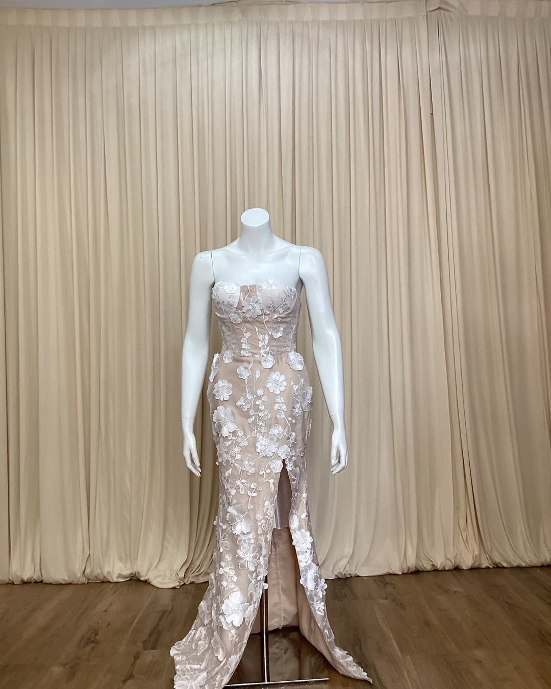 Sheath Wedding Dress Ivory