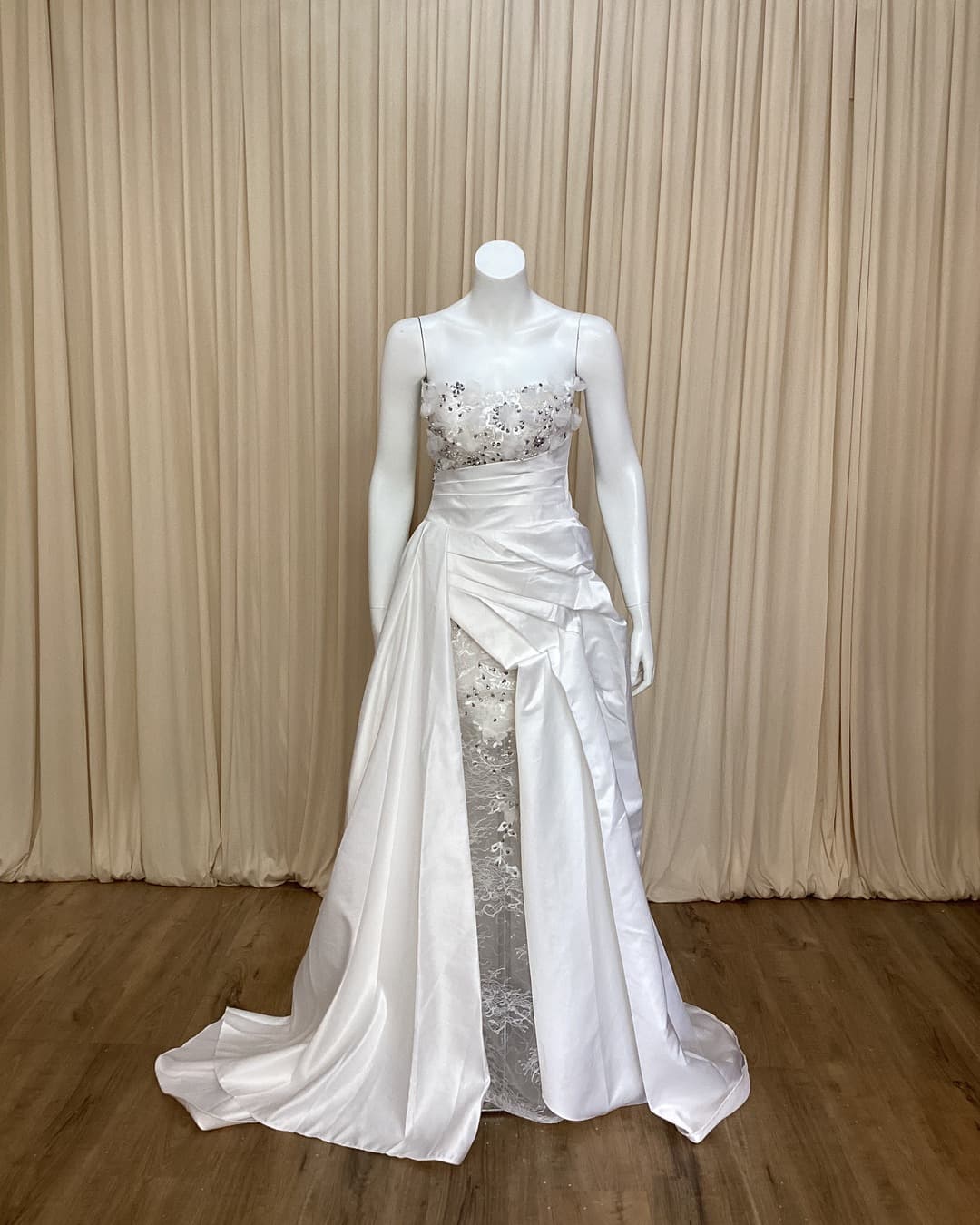 Sheath Wedding Dress White